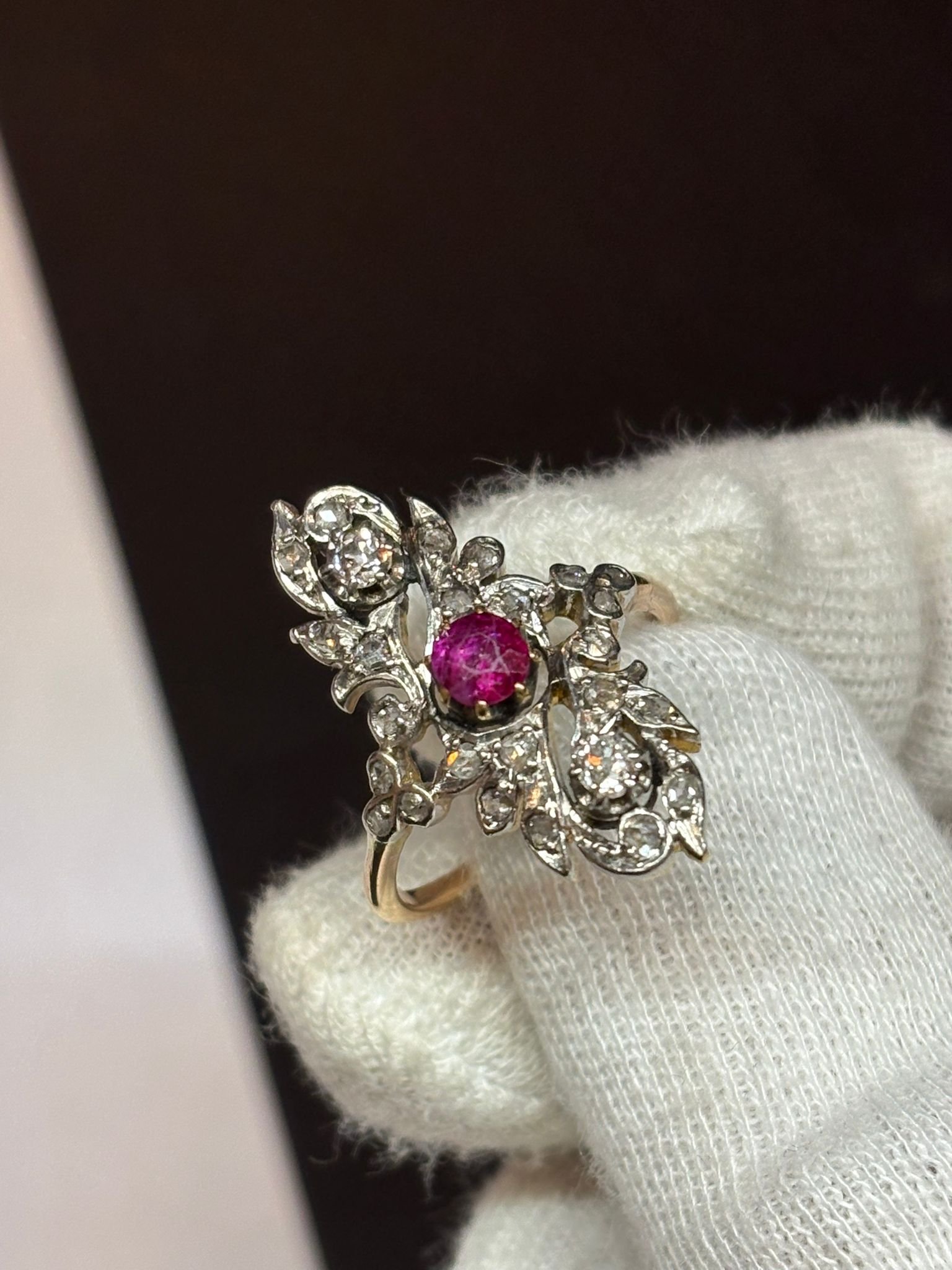 Rachat Boucles d’Oreilles Diamant : Puces, Dormeuses, Pendantes